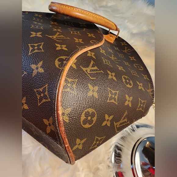 Louis Vuitton Monogram Canvas Ellipse MM Bag - Picture 6 of 10